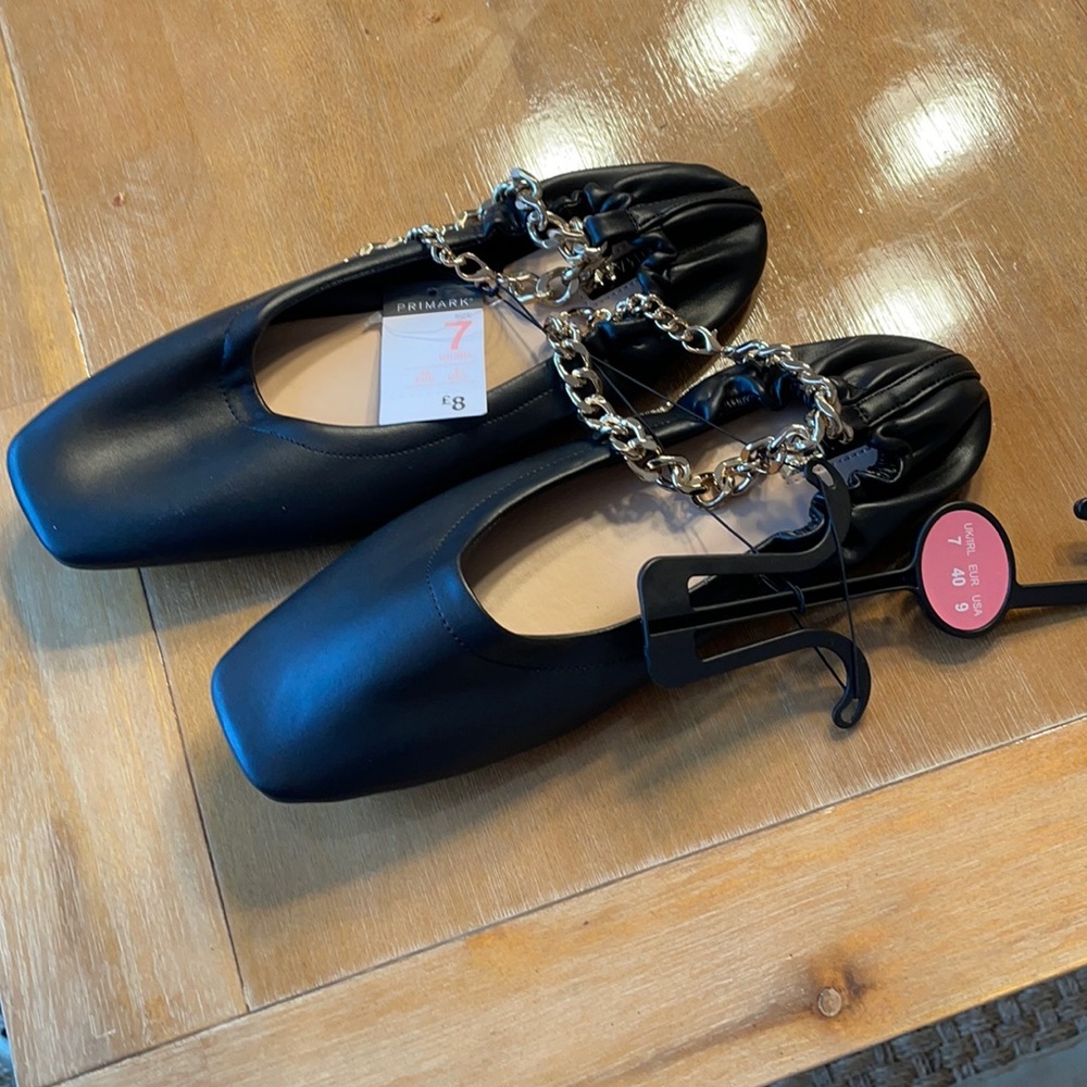 Black ballet flats US 9 NWT